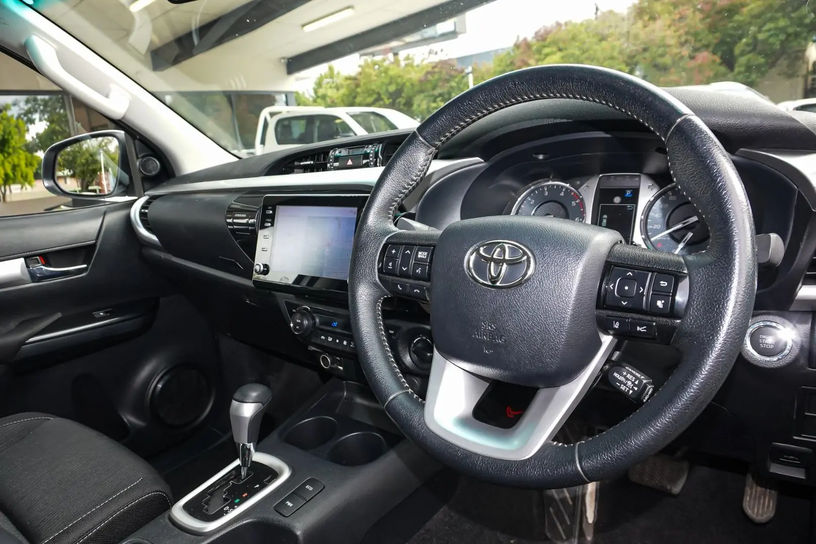 2023 Toyota Hilux Gallery Image 6
