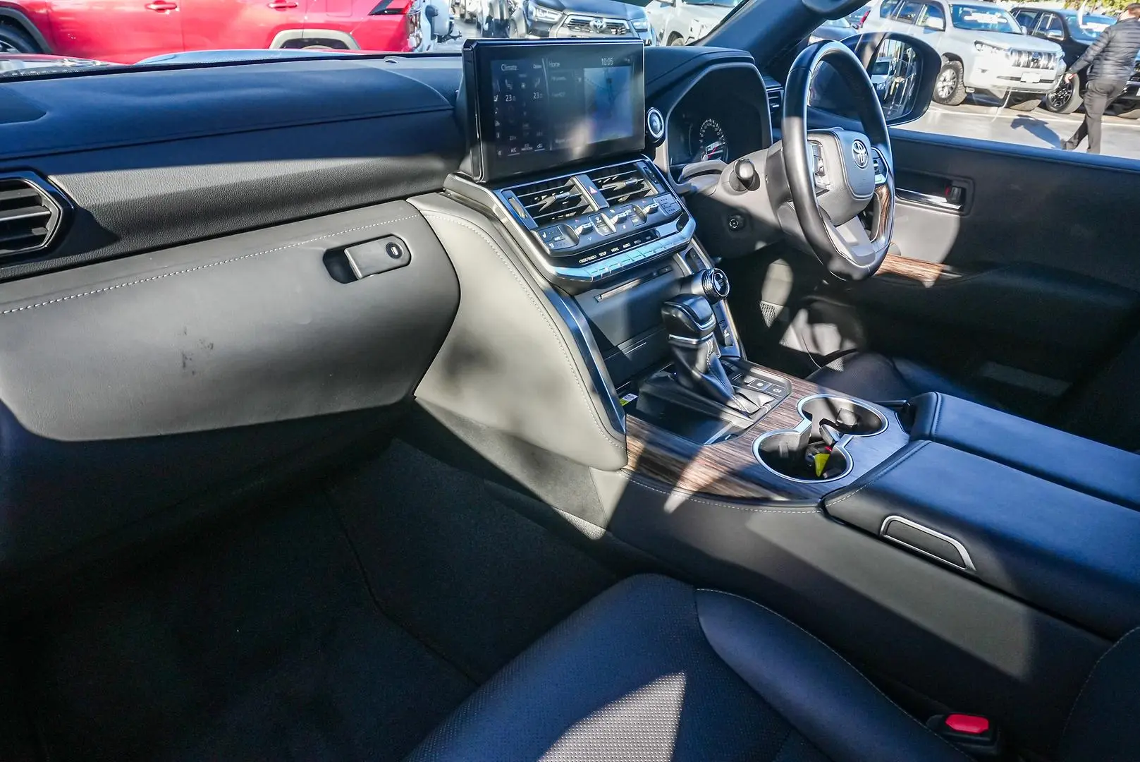 2021 Toyota Landcruiser Gallery Image 9