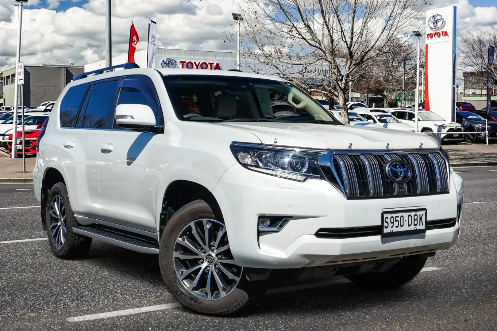 2022 Toyota Landcruiser Prado Image