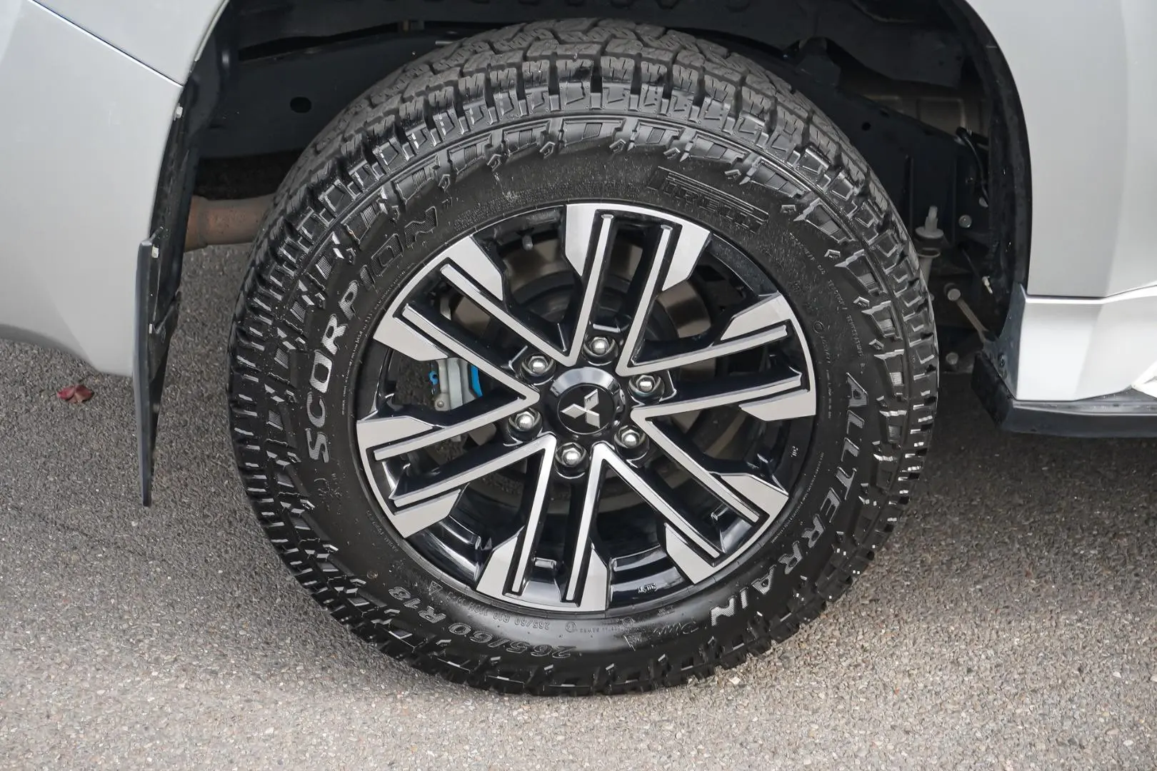 2022 Mitsubishi Pajero Sport Gallery Image 16