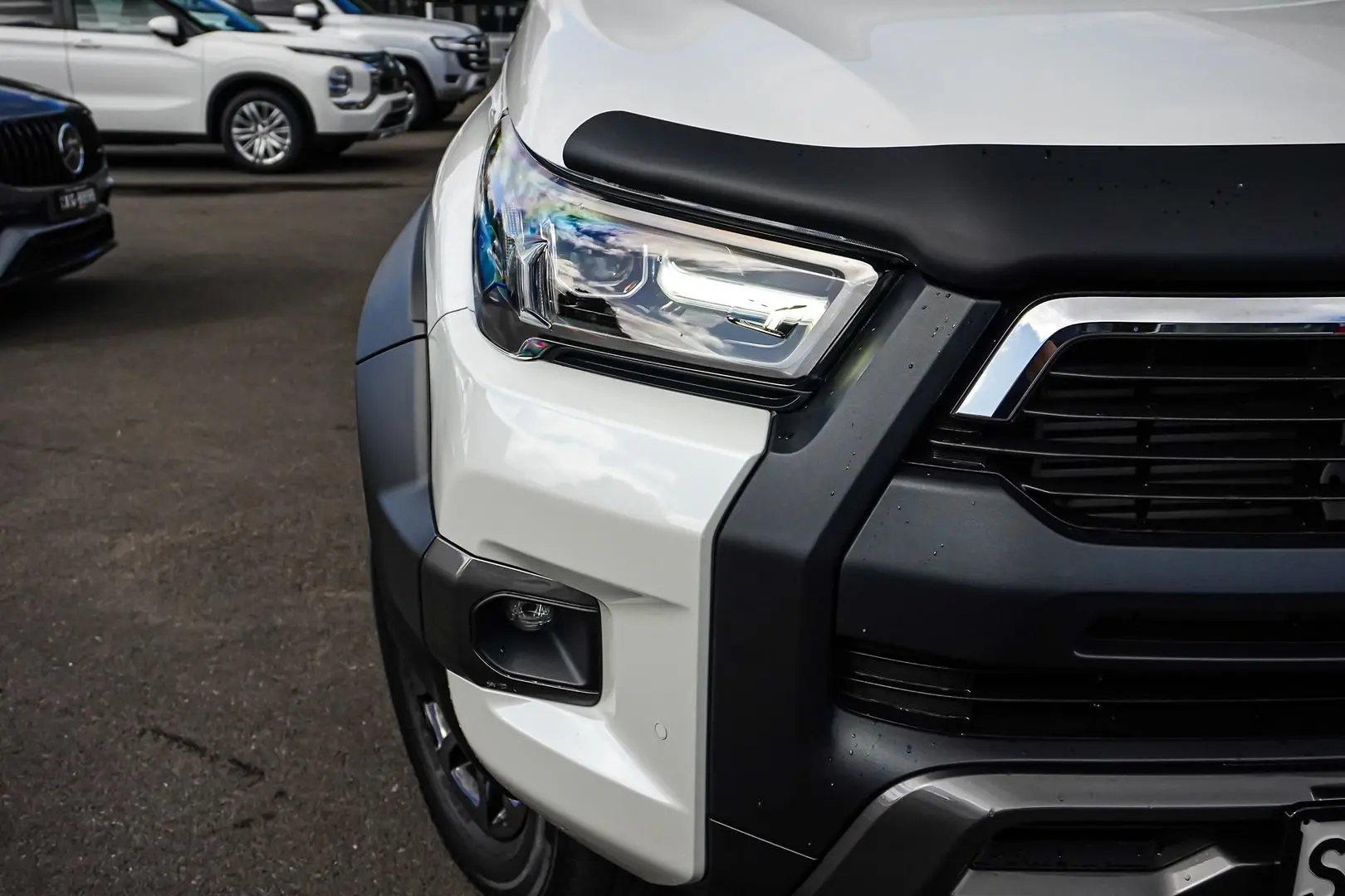 2025 Toyota Hilux Gallery Image 12