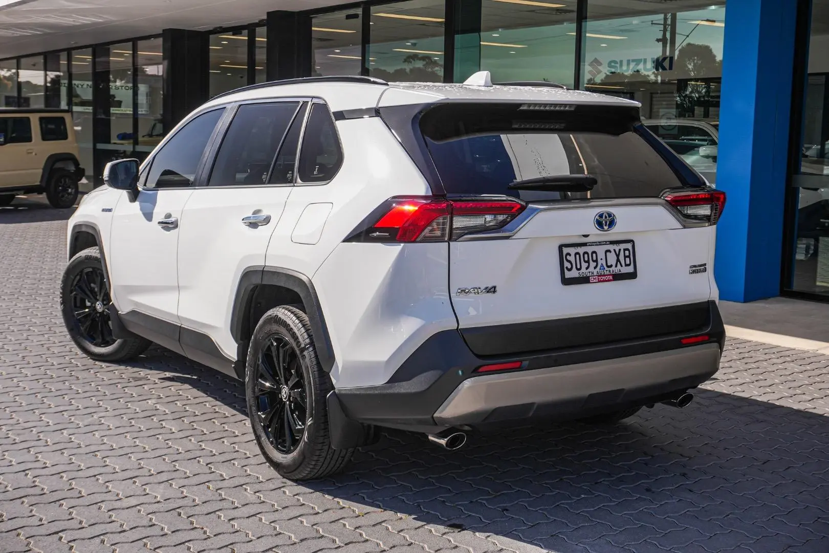 2023 Toyota RAV4 Gallery Image 3