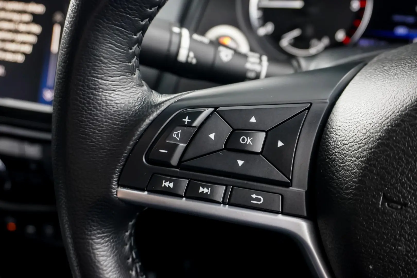 2022 Nissan Navara Gallery Image 22