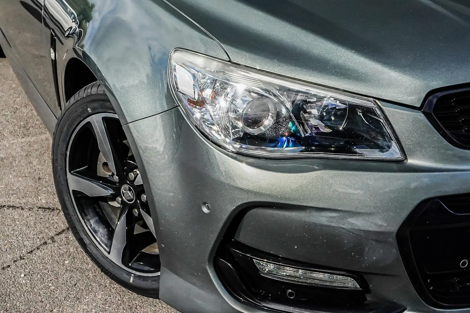 2016 Holden Commodore Gallery Image 12