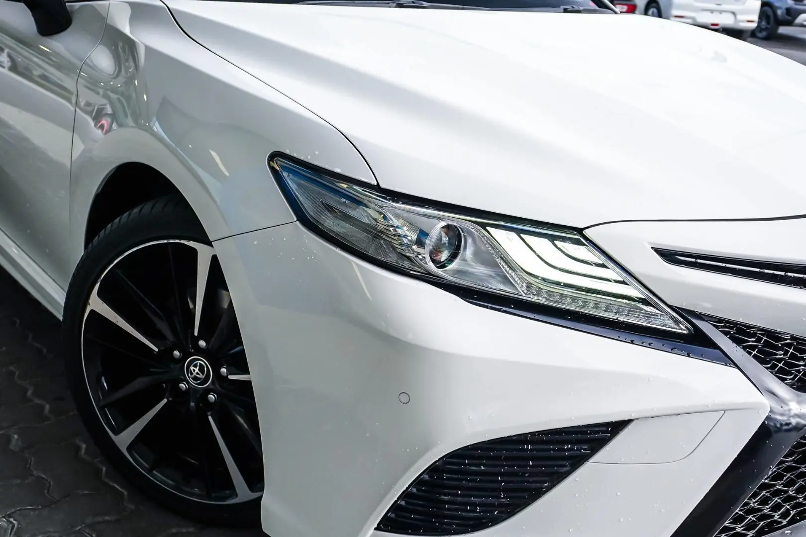 2019 Toyota Camry Gallery Image 12