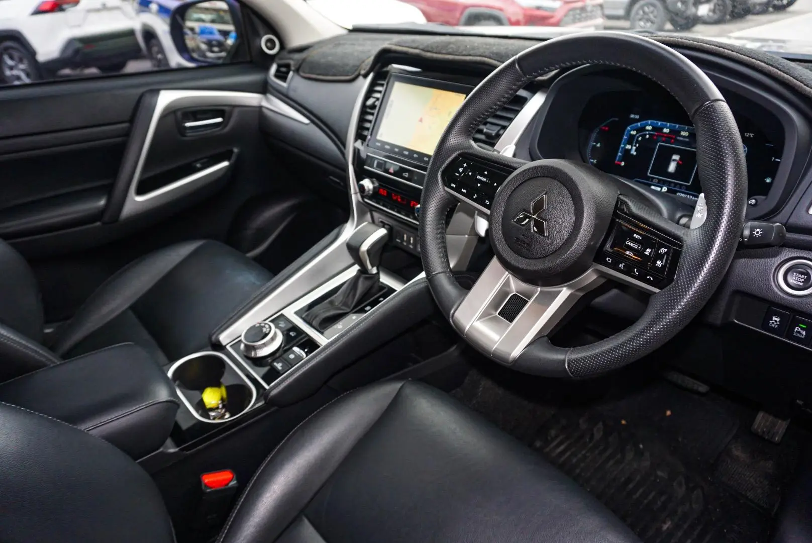2024 Mitsubishi Pajero Sport Gallery Image 7
