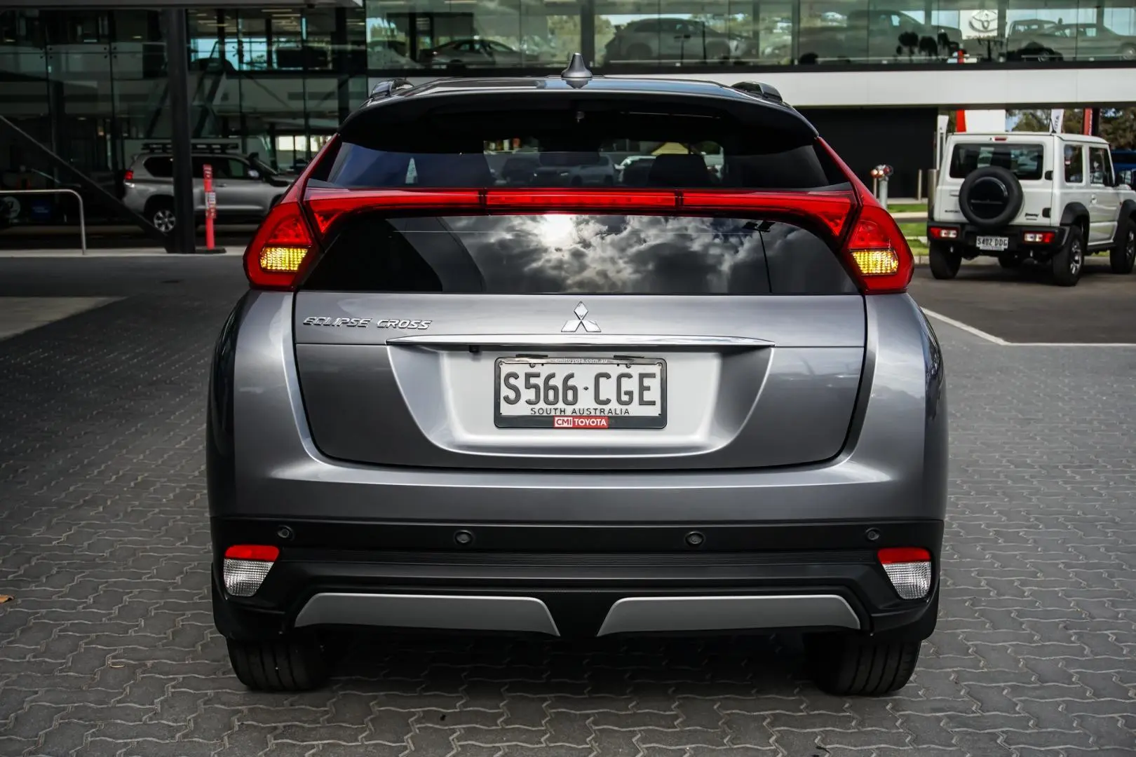 2019 Mitsubishi Eclipse Cross Gallery Image 5