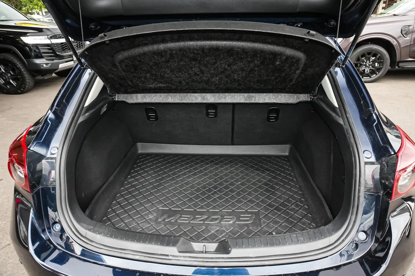 2016 Mazda 3 Gallery Image 13