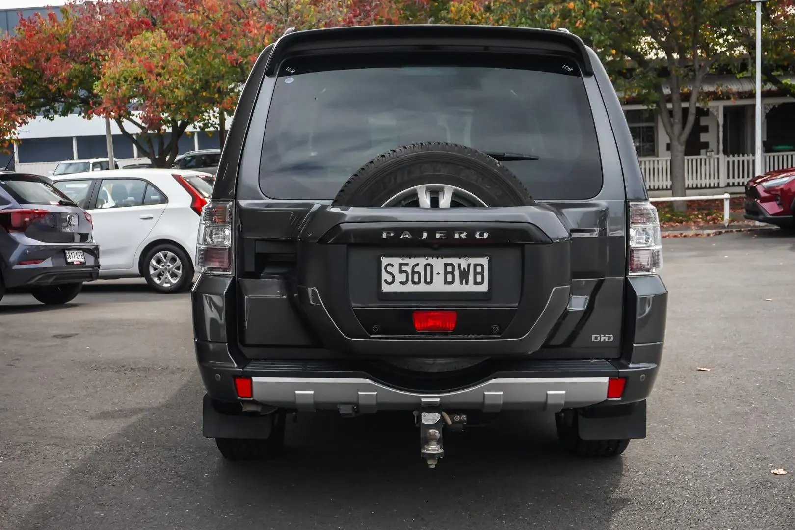 2018 Mitsubishi Pajero Gallery Image 6