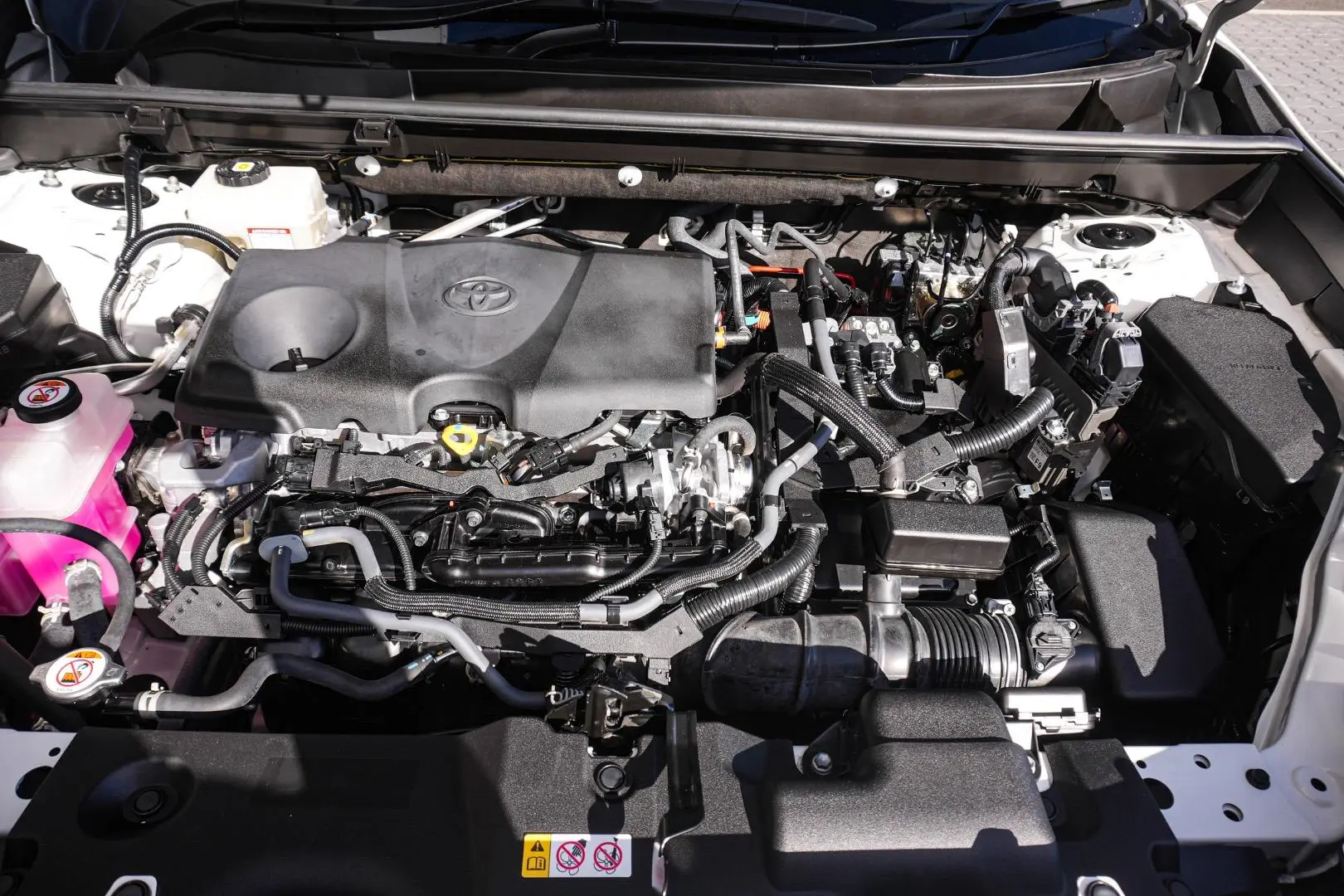 2023 Toyota RAV4 Gallery Image 23