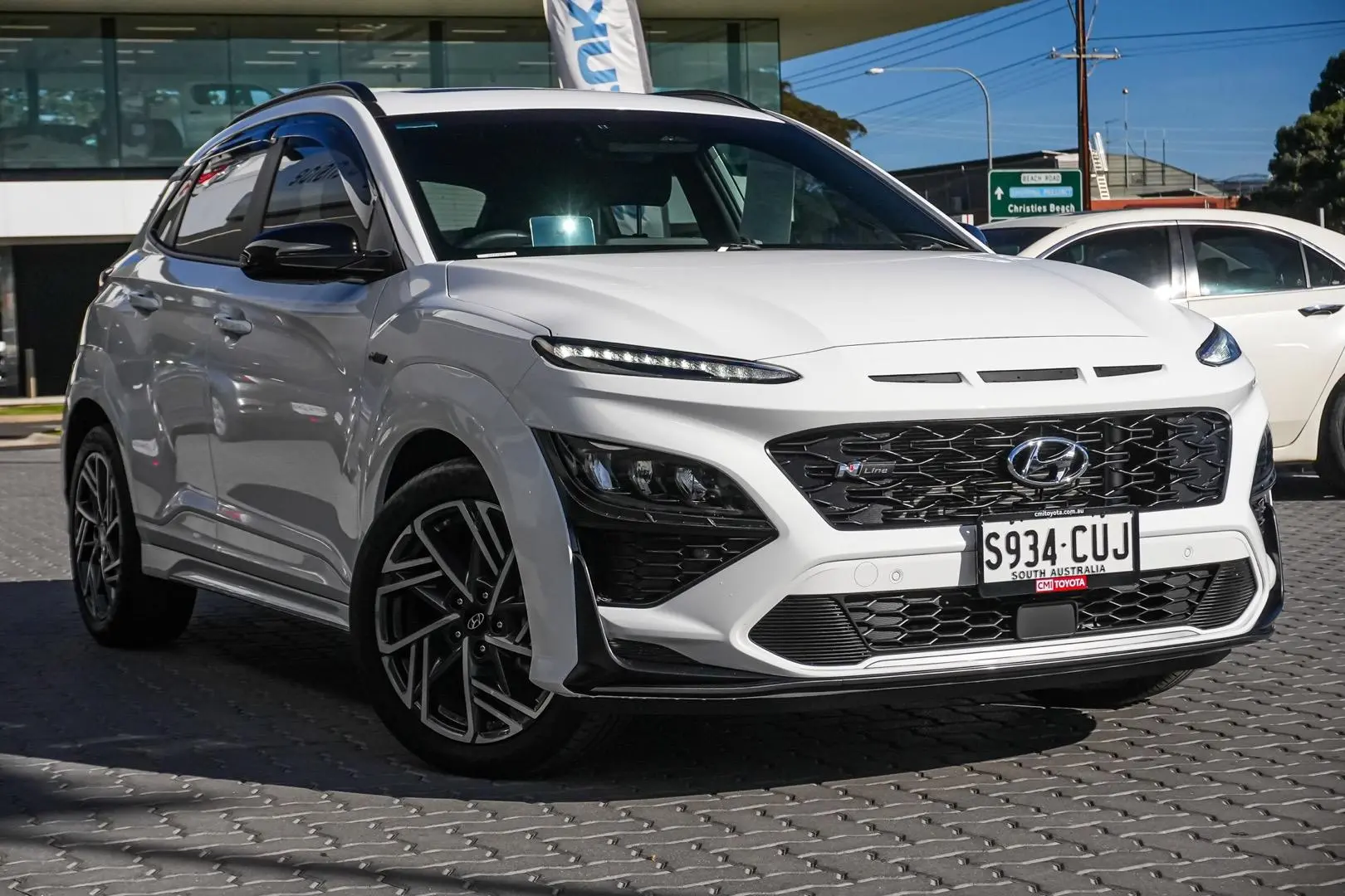 2023 Hyundai Kona Gallery Image 2
