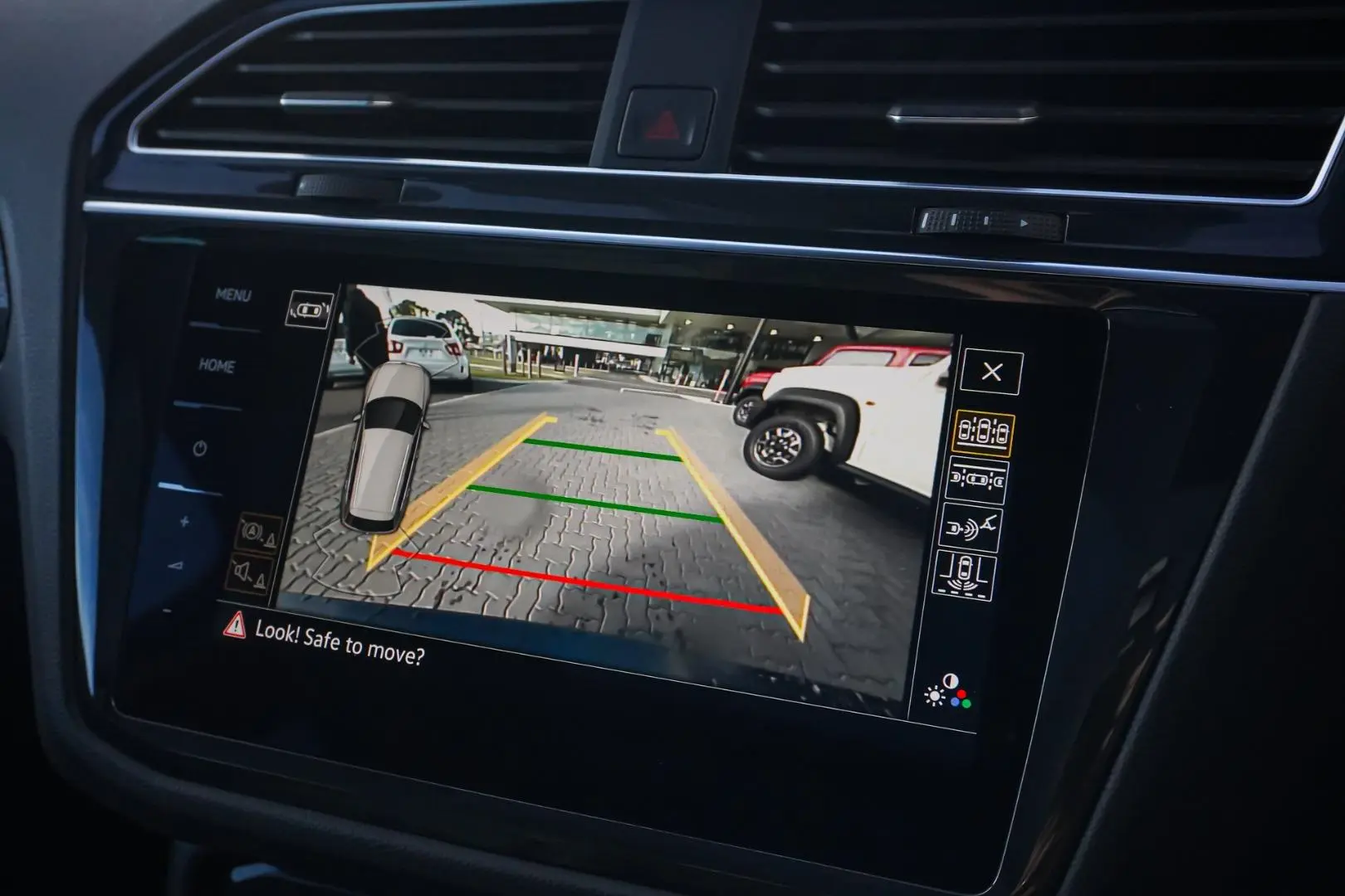 2022 Volkswagen Tiguan Gallery Image 24