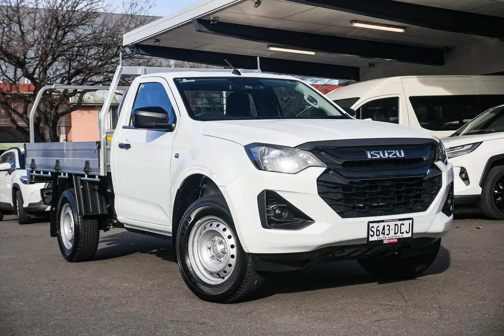 2024 Isuzu D-MAX Gallery Image 1