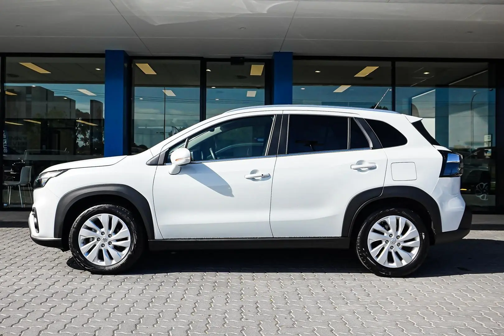 2024 Suzuki S-Cross Gallery Image 4