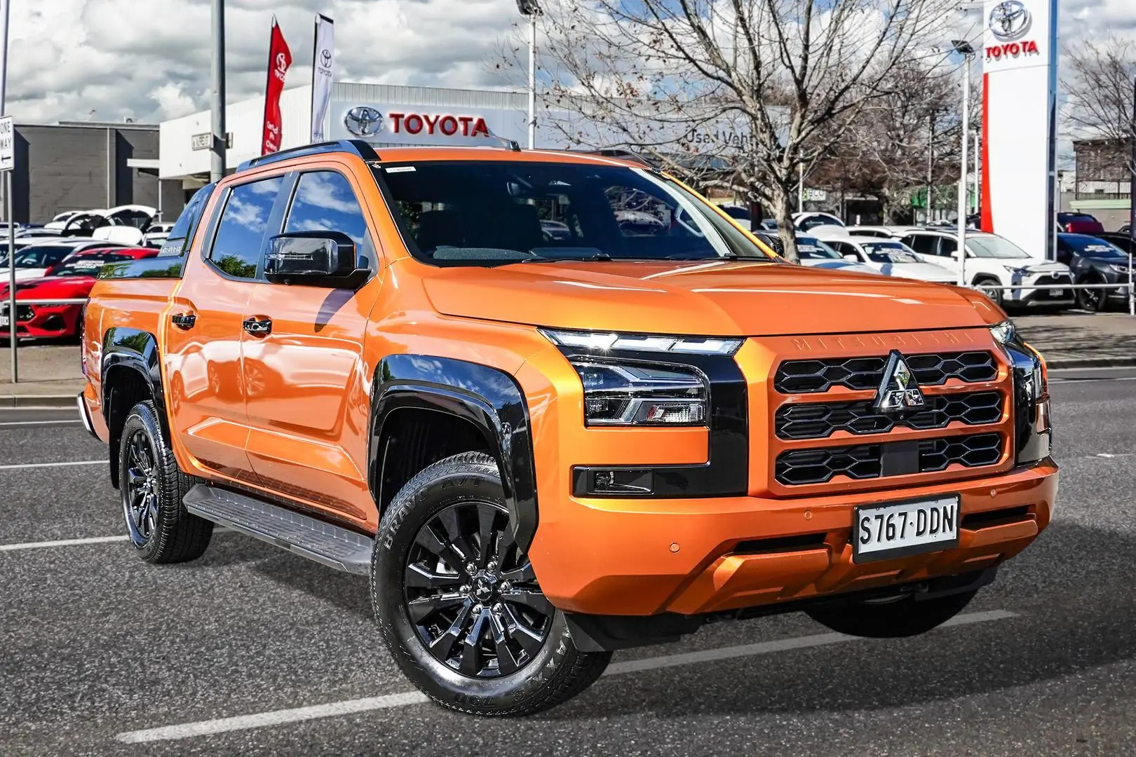 2024 Mitsubishi Triton Gallery Image 1