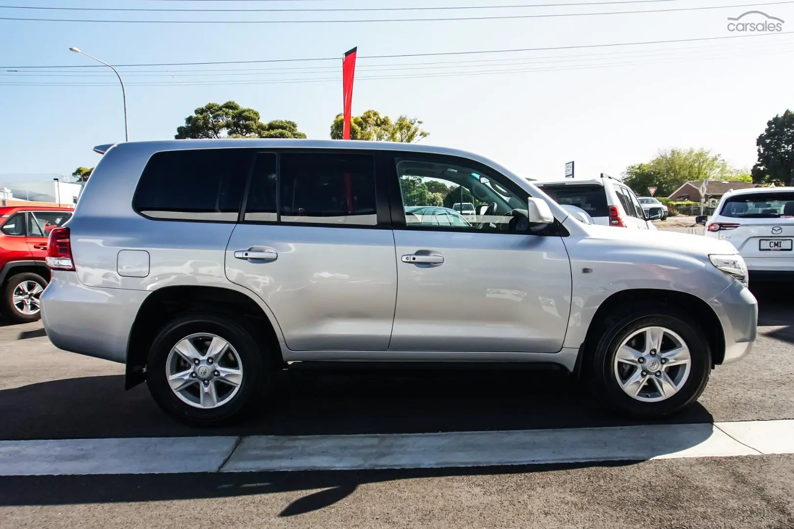 2010 Toyota Landcruiser Image 3