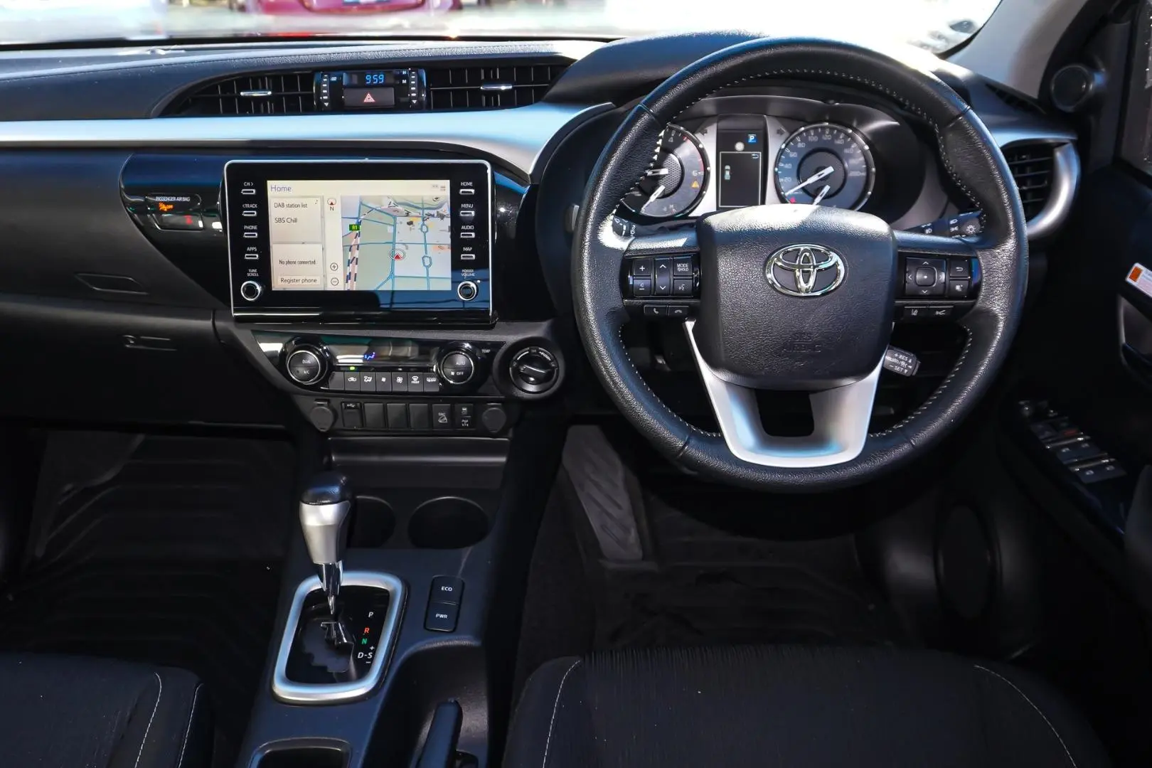 2023 Toyota Hilux Gallery Image 8