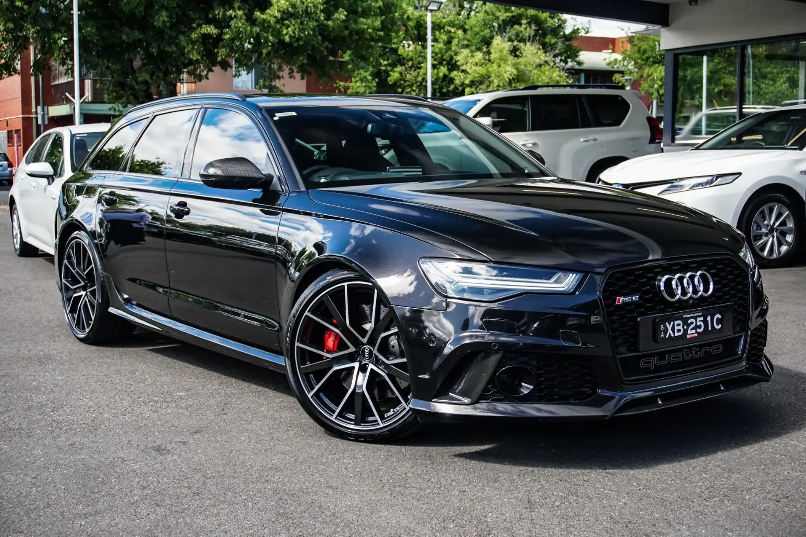 2016 Audi Rs6 Gallery Image 1