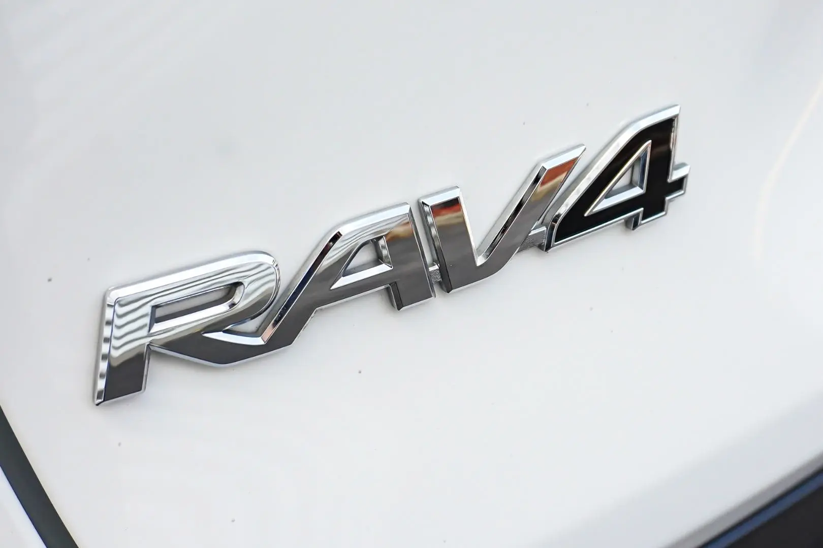 2022 Toyota RAV4 Gallery Image 16