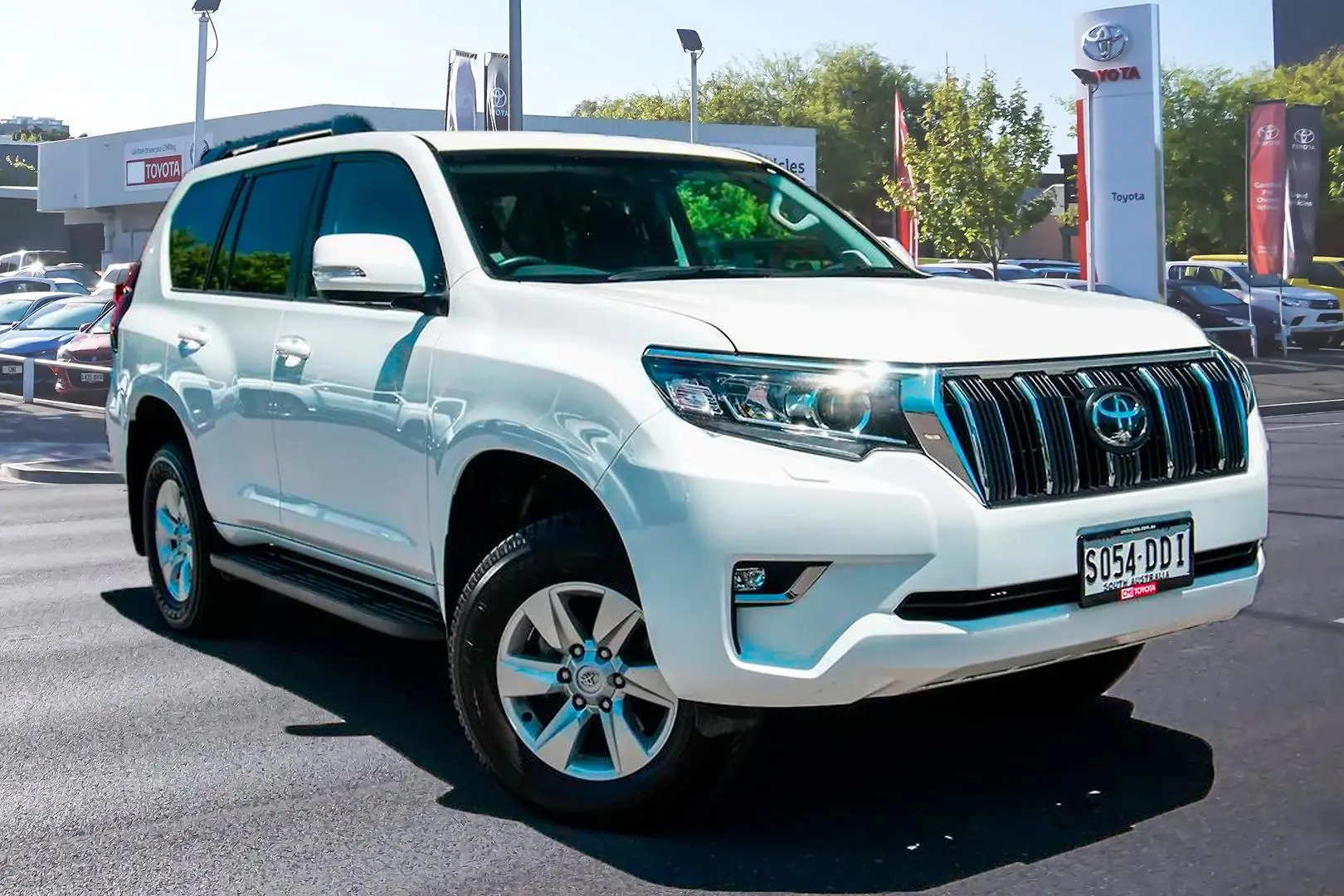 2023 Toyota Landcruiser Prado Gallery Image 1