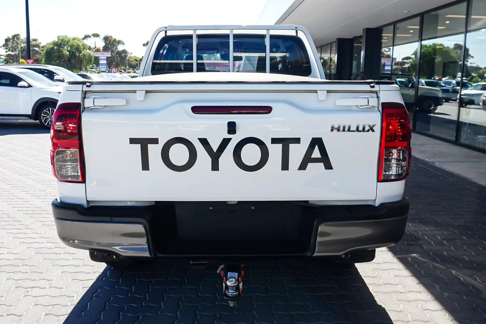 2021 Toyota Hilux Gallery Image 6