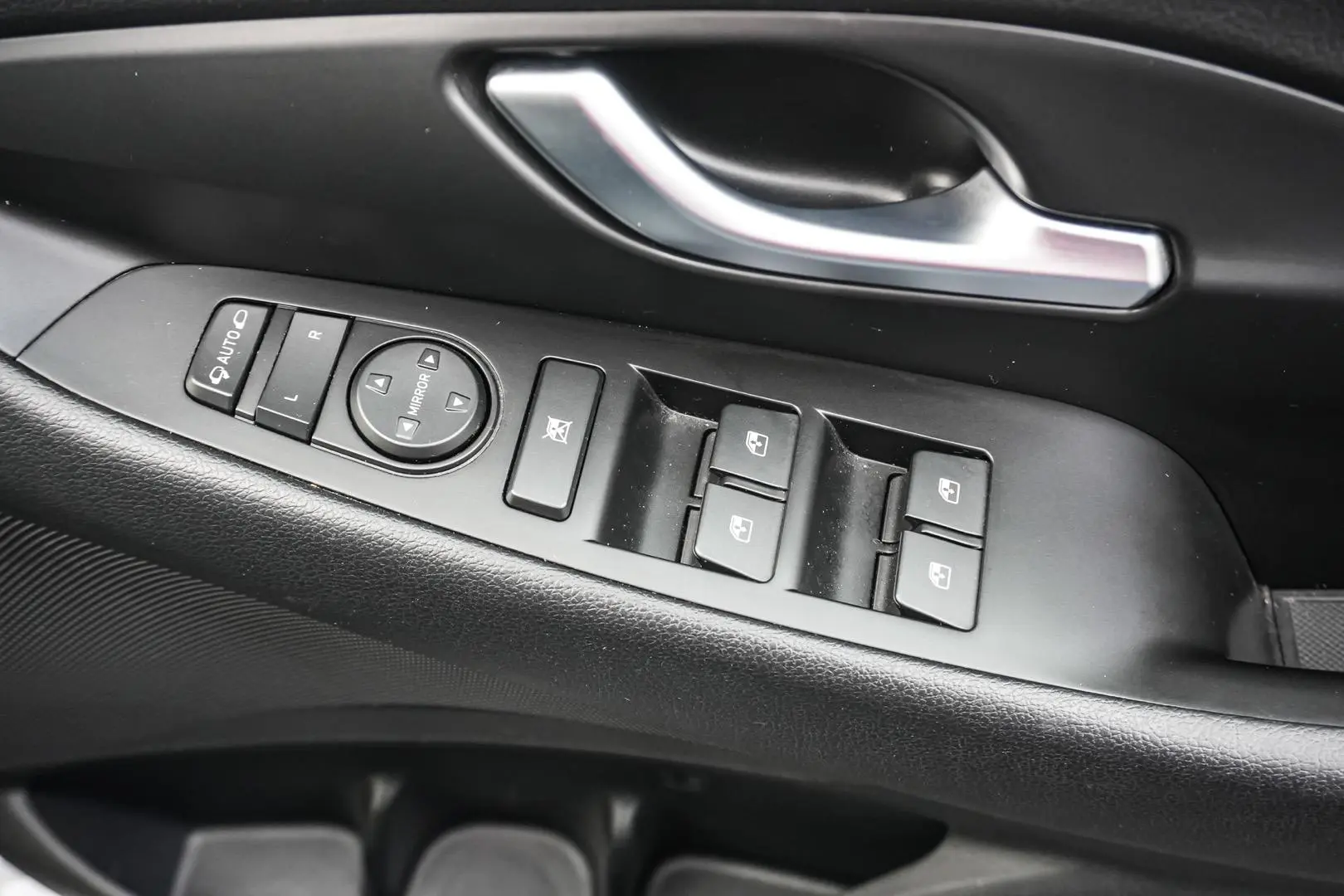 2022 Hyundai i30 Gallery Image 18