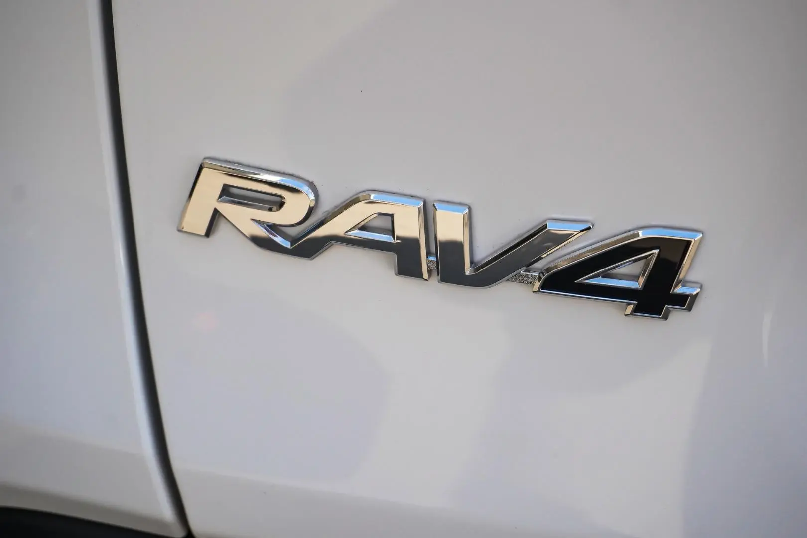2025 Toyota RAV4 Gallery Image 14