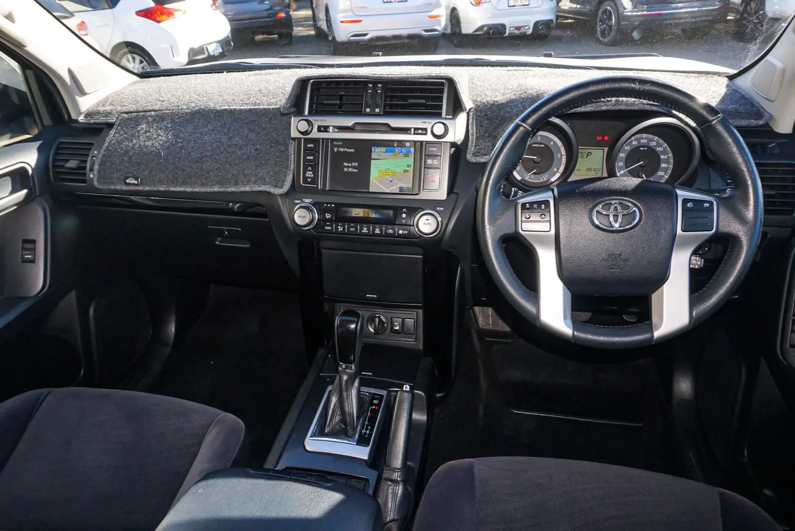 2016 Toyota Landcruiser Prado Gallery Image 9
