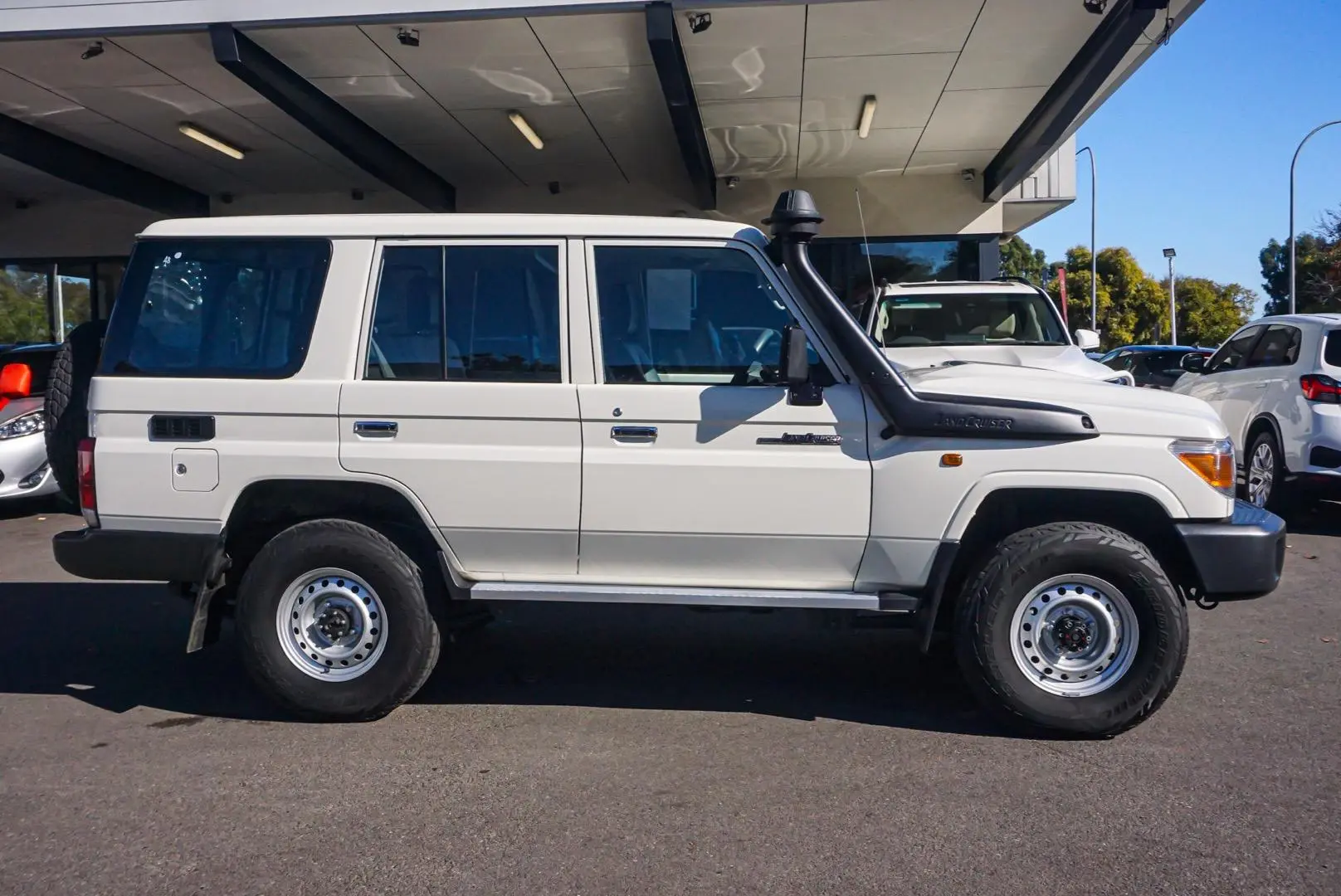 2021 Toyota Landcruiser Gallery Image 4