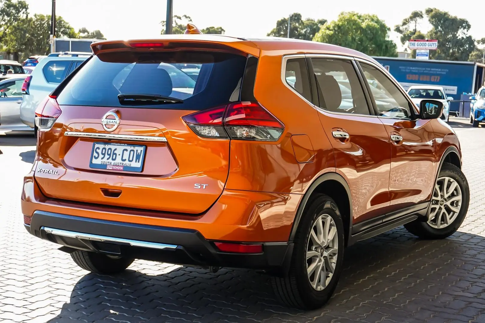 2018 Nissan X-TRAIL Gallery Image 2