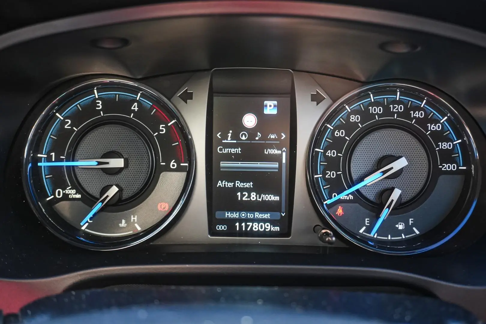 2022 Toyota Hilux Gallery Image 16