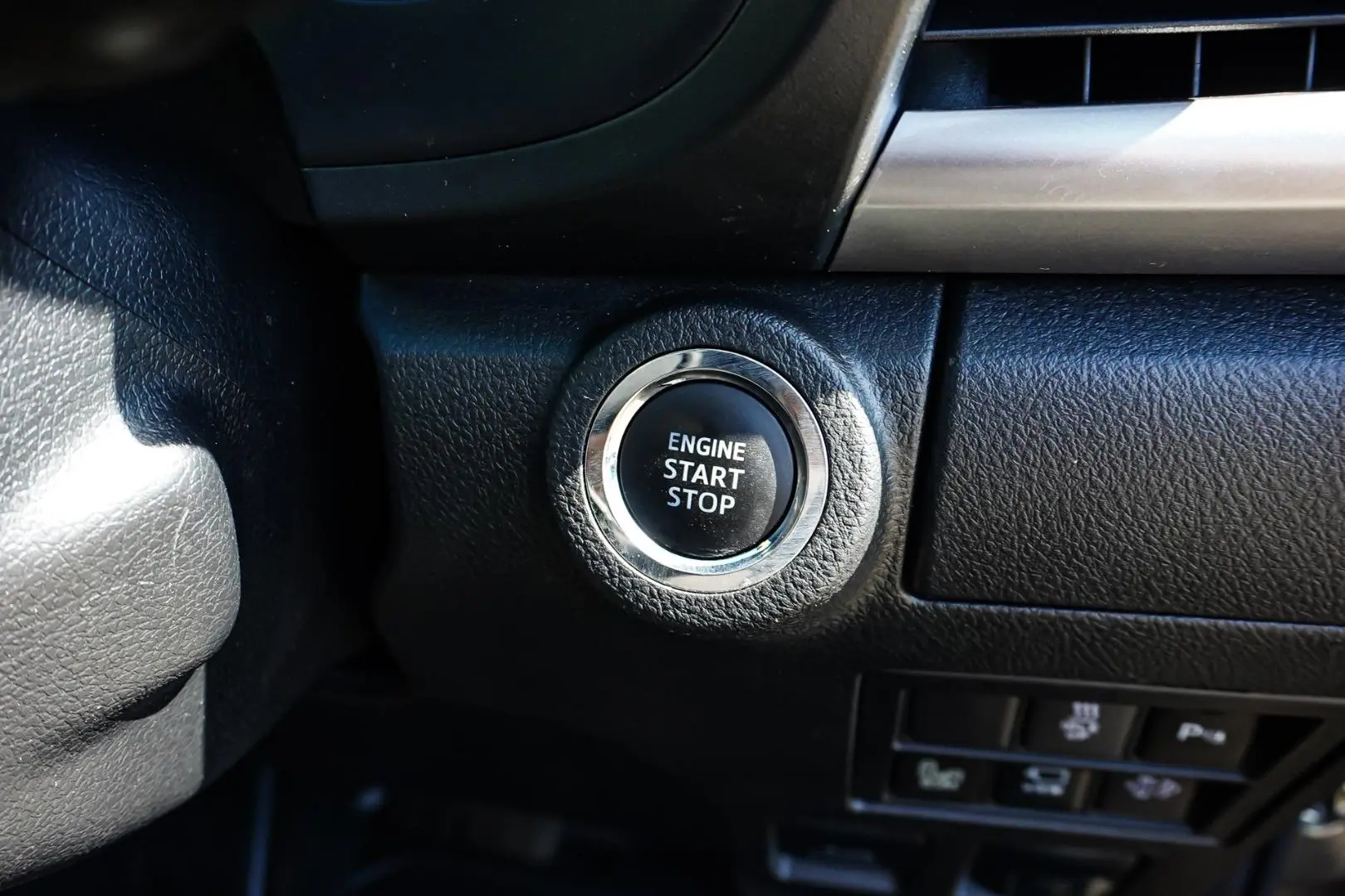 2022 Toyota Hilux Gallery Image 25