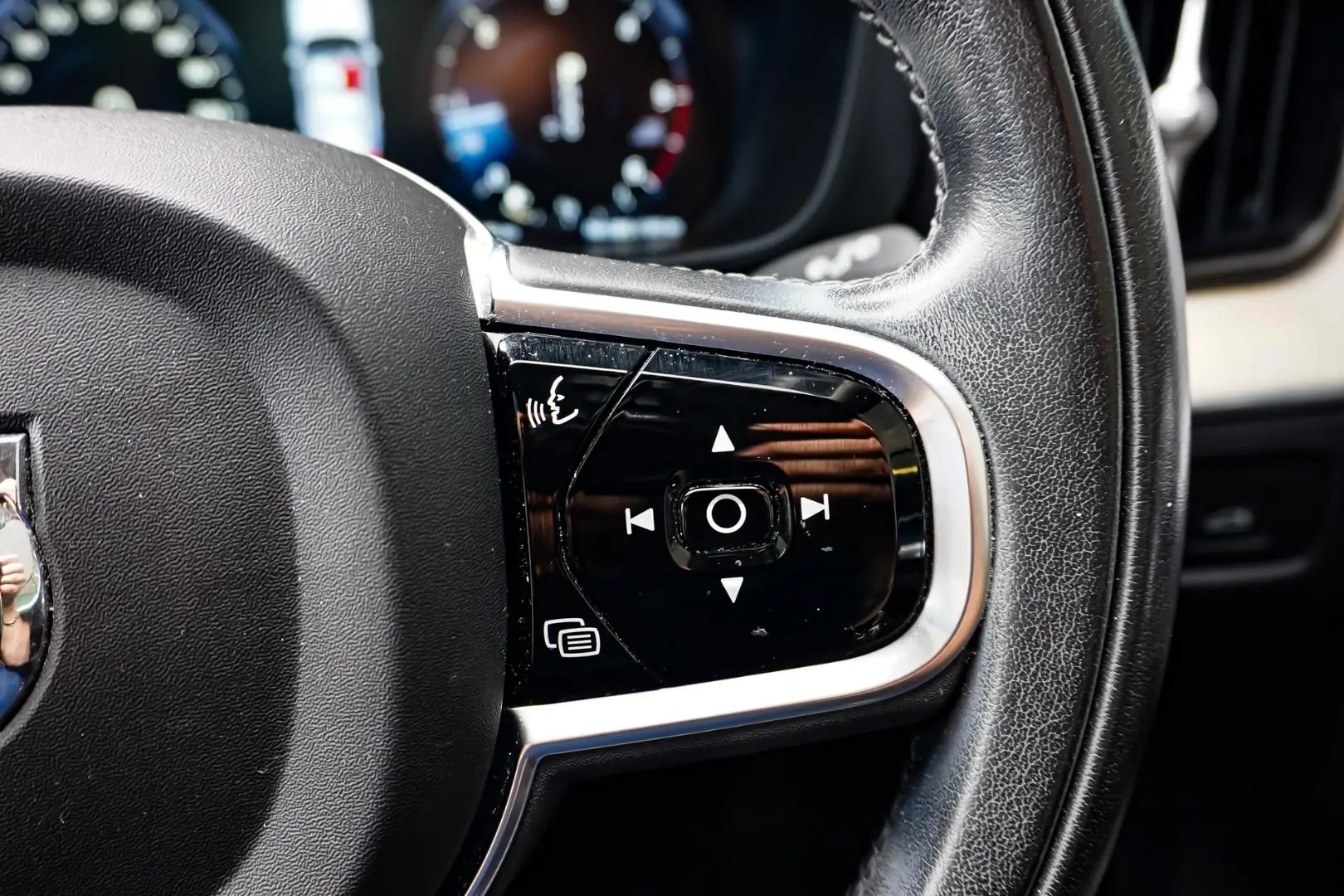 2020 Volvo XC60 Gallery Image 23