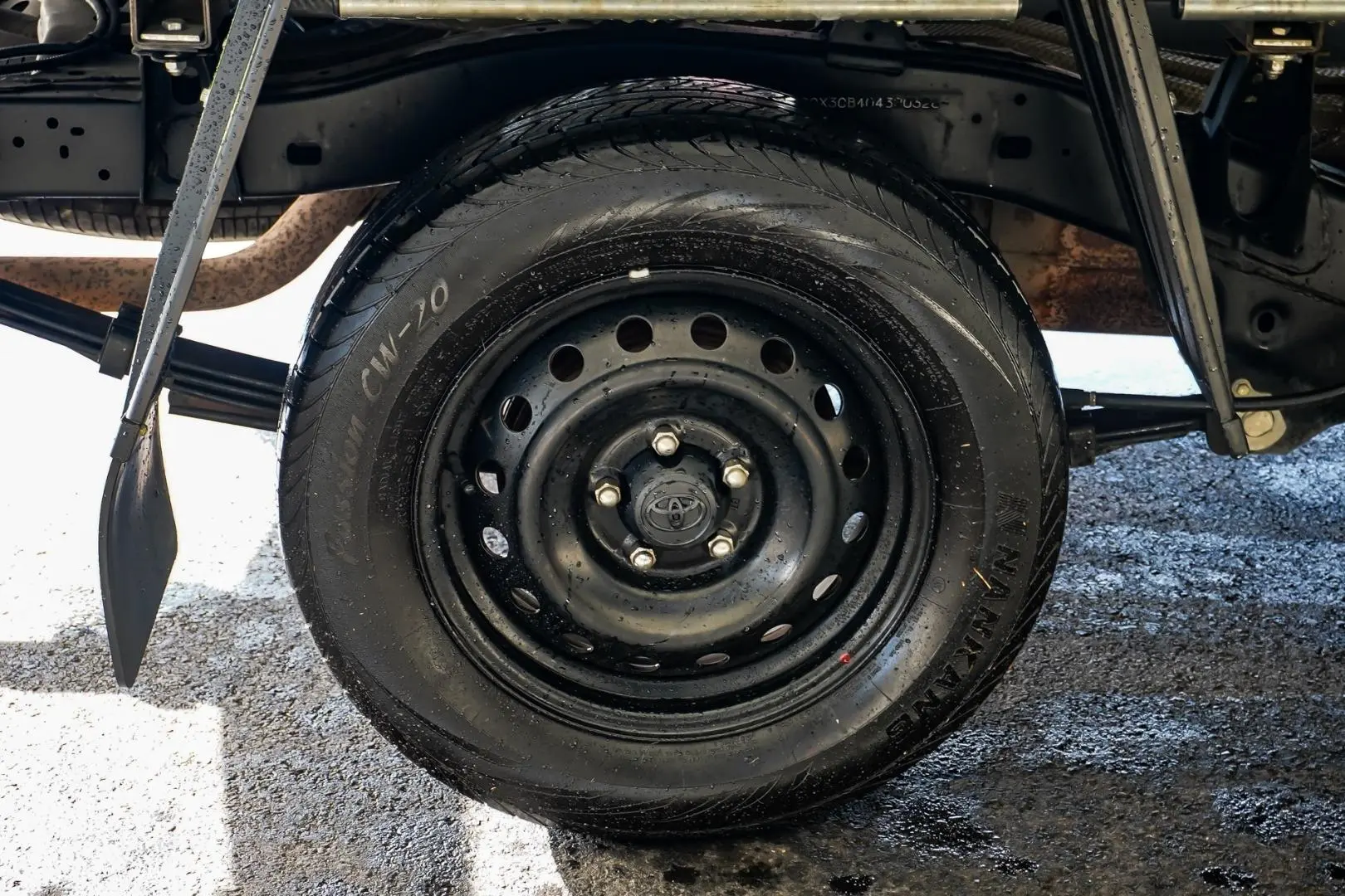 2021 Toyota Hilux Gallery Image 12