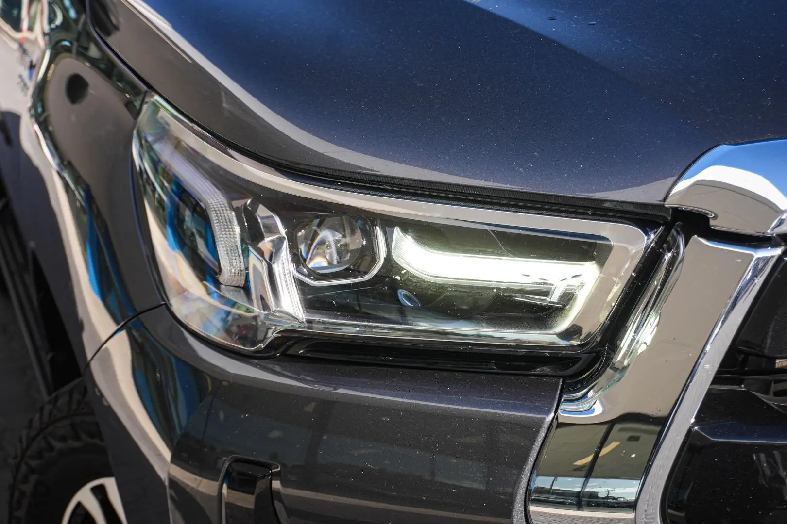 2022 Toyota Hilux Gallery Image 11