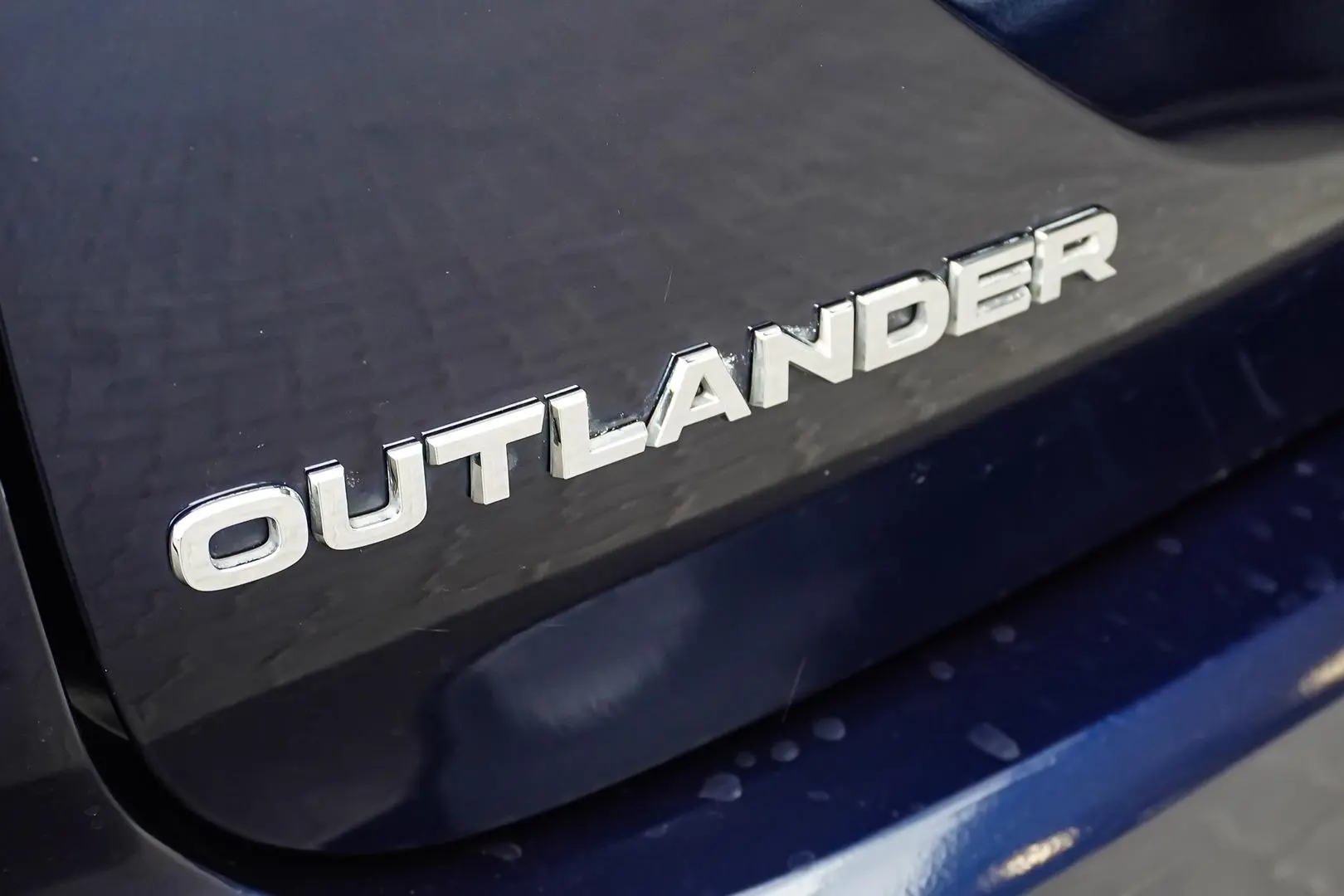 2023 Mitsubishi Outlander Gallery Image 17