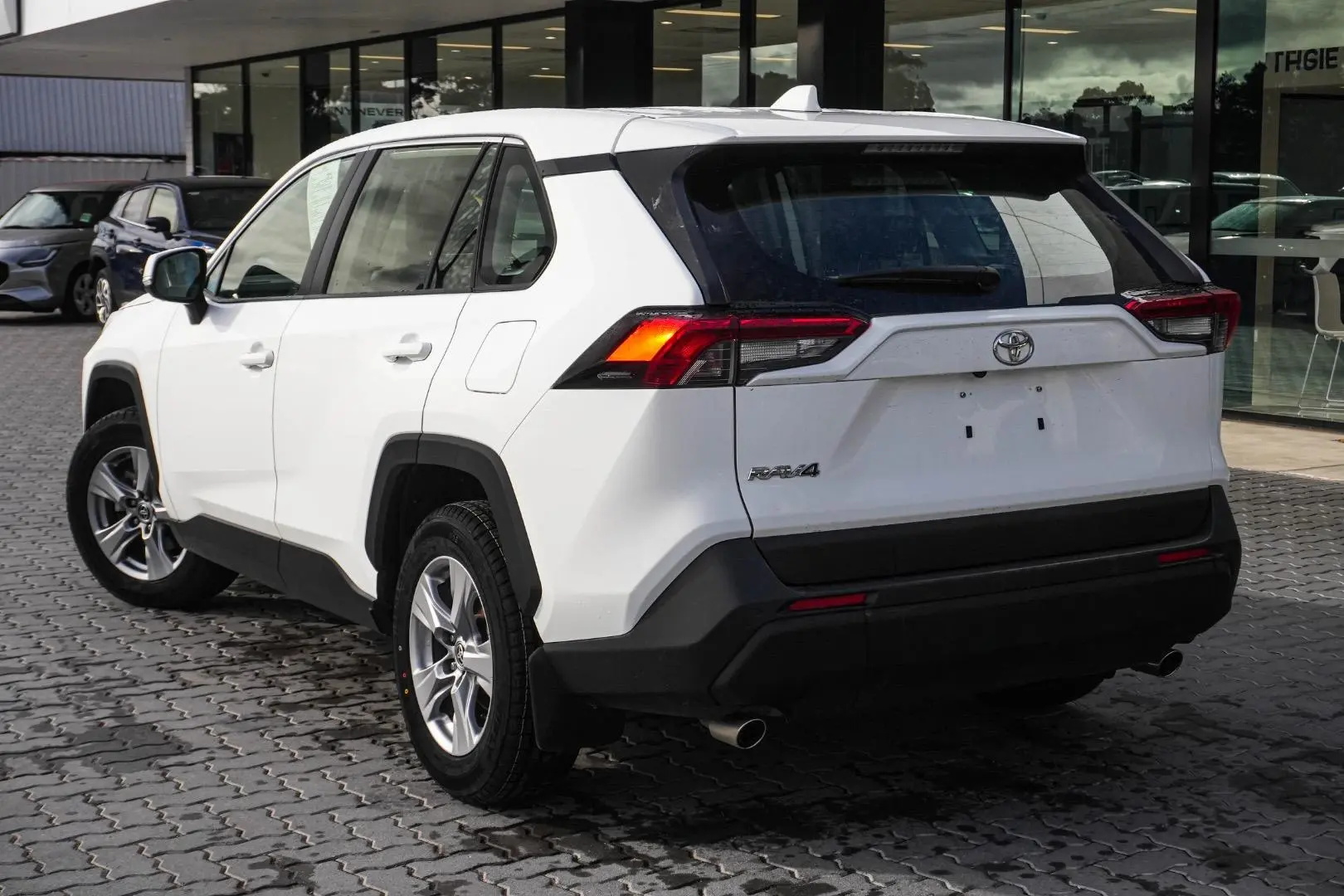 2024 Toyota RAV4 Gallery Image 3