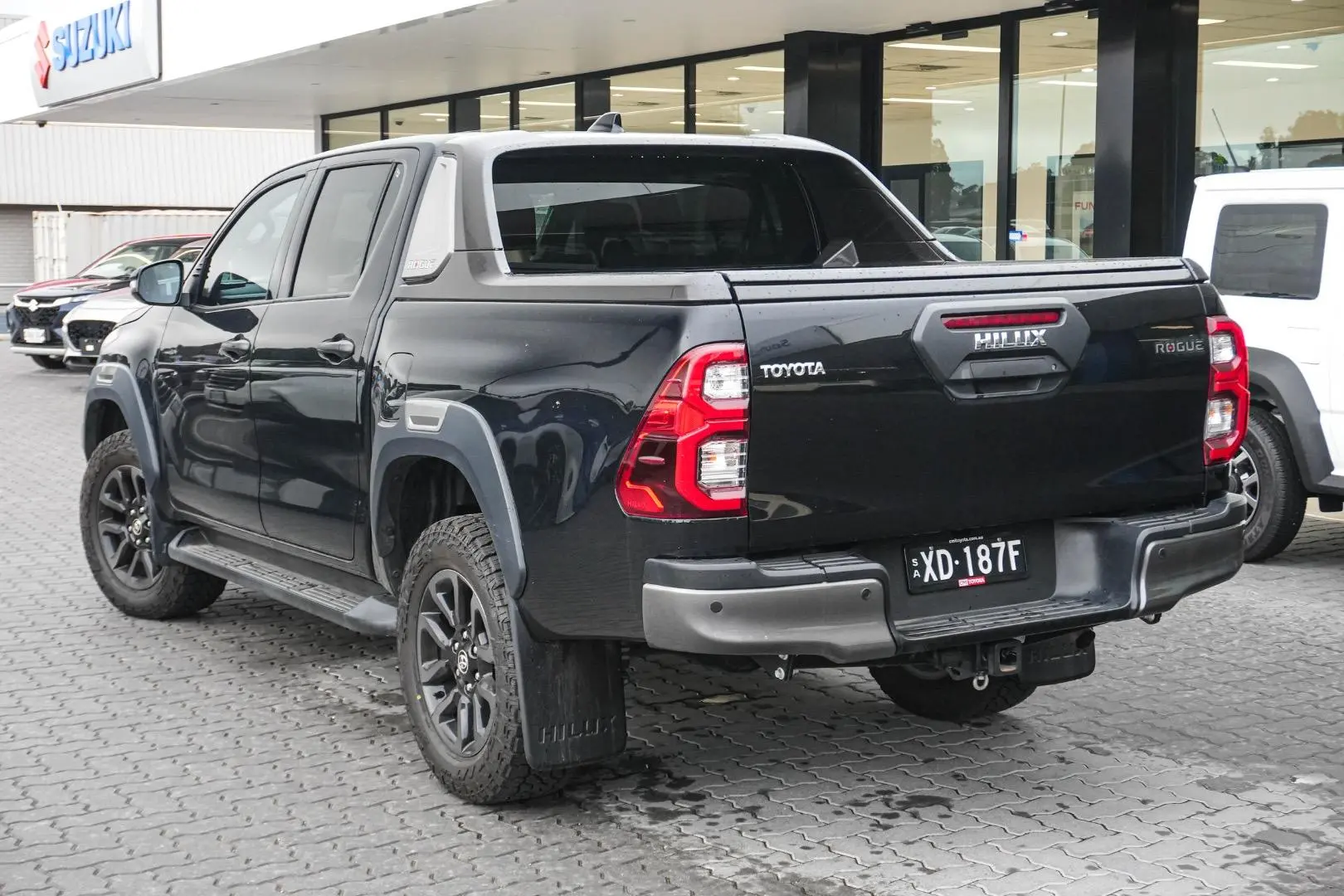 2022 Toyota Hilux Gallery Image 3