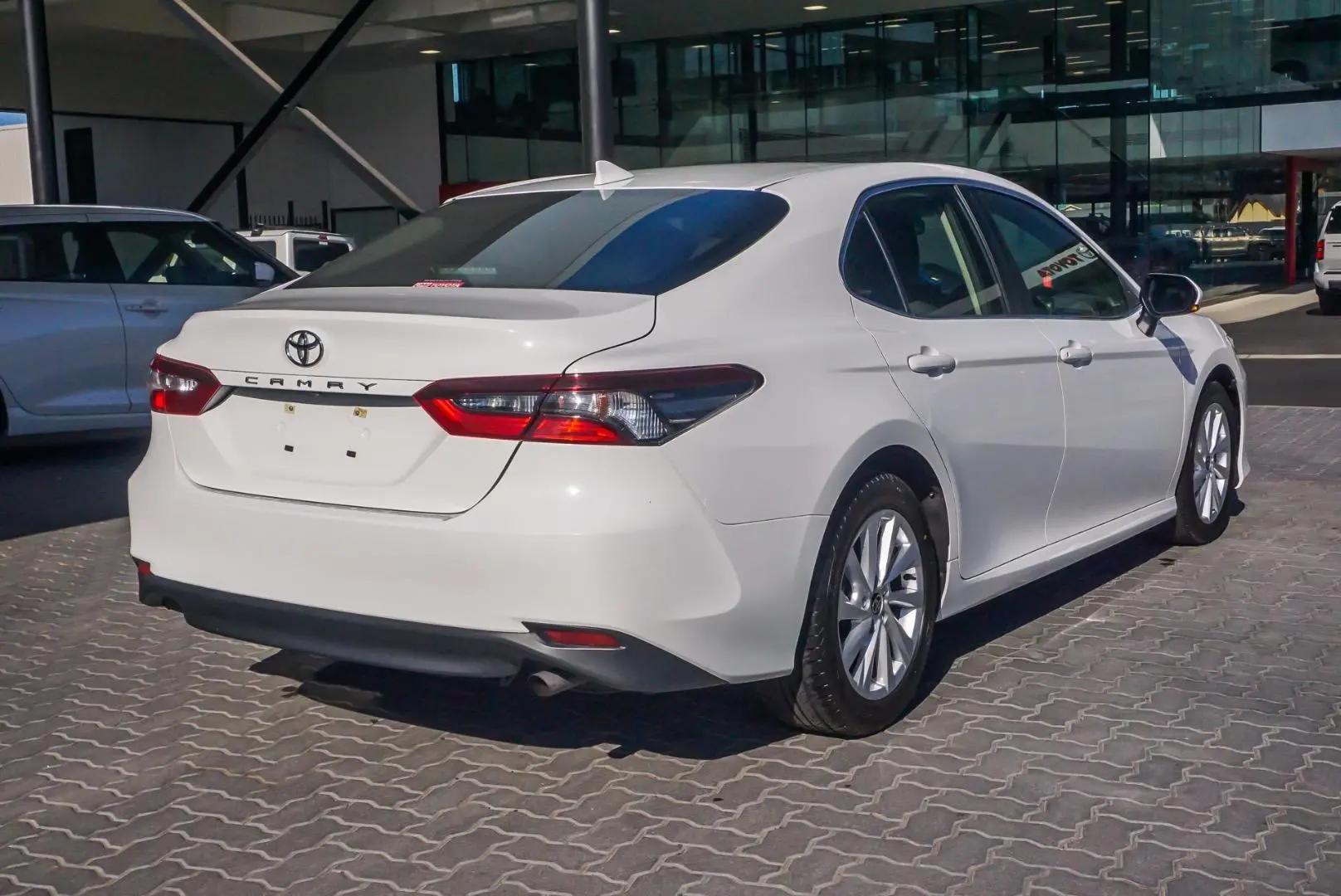 2022 Toyota Camry Gallery Image 2