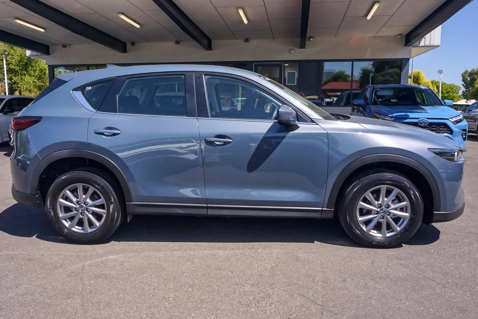 2023 Mazda Cx-5 Gallery Image 3