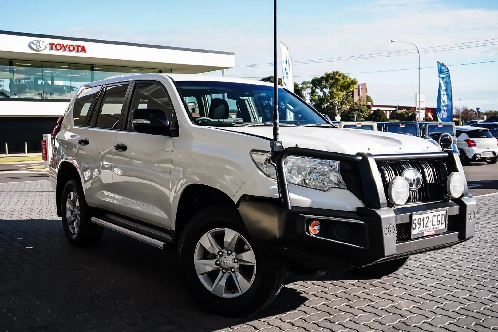 2020 Toyota Landcruiser Prado Gallery Image 1
