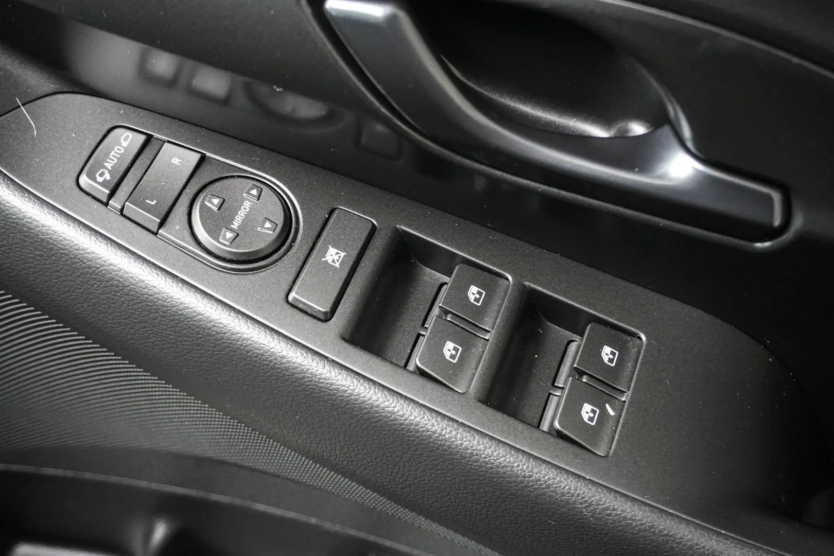 2023 Hyundai i30 Gallery Image 16