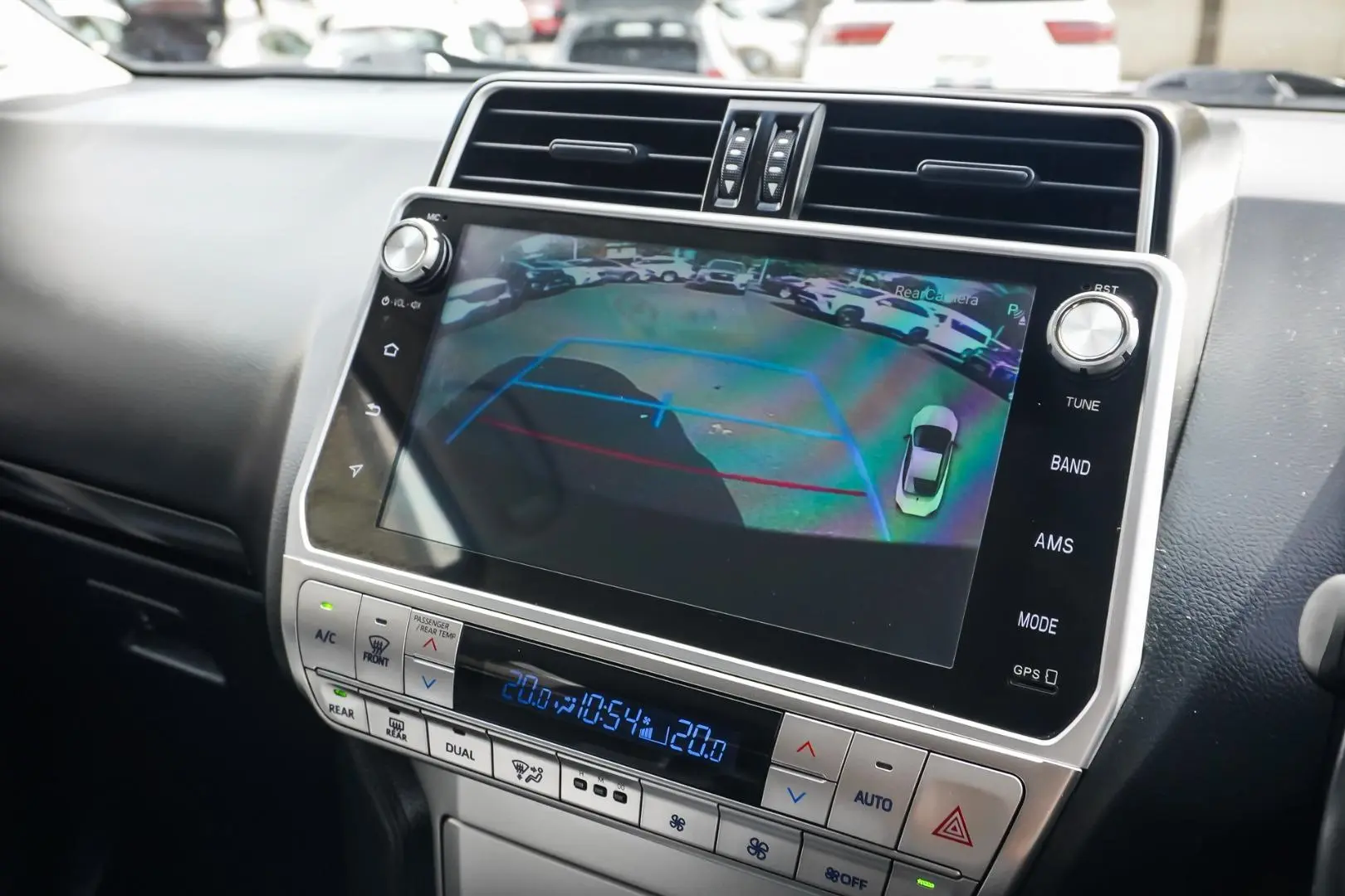 2018 Toyota Landcruiser Prado Gallery Image 23