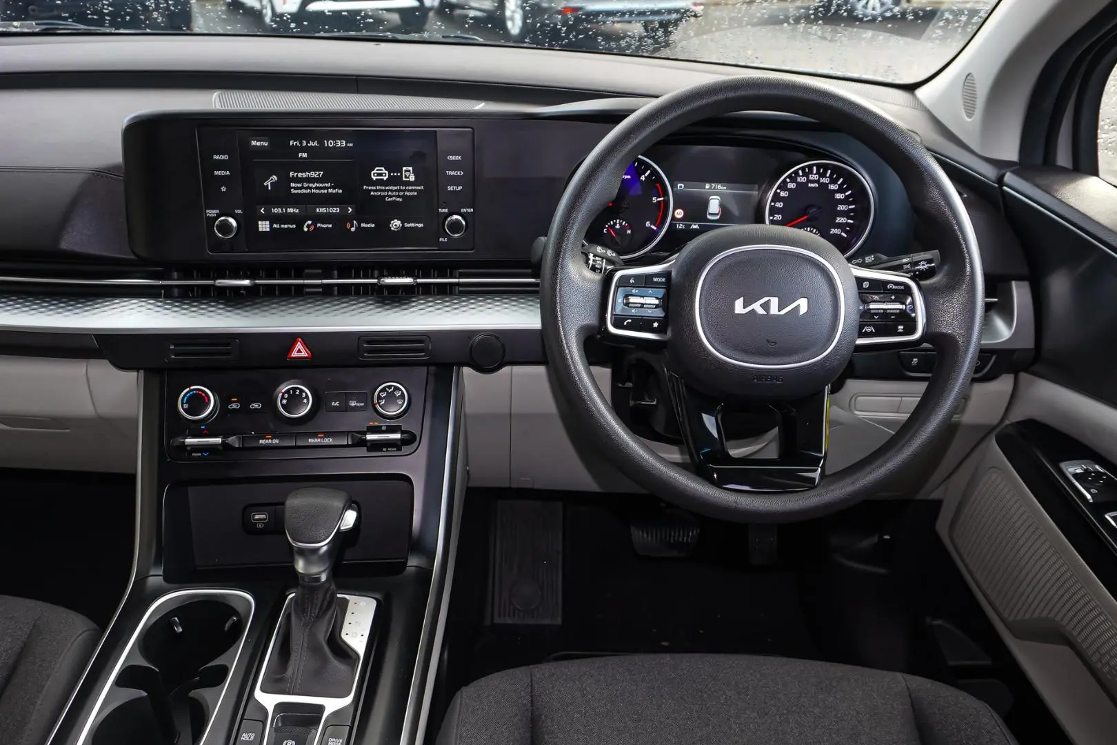 2022 Kia Carnival Gallery Image 8