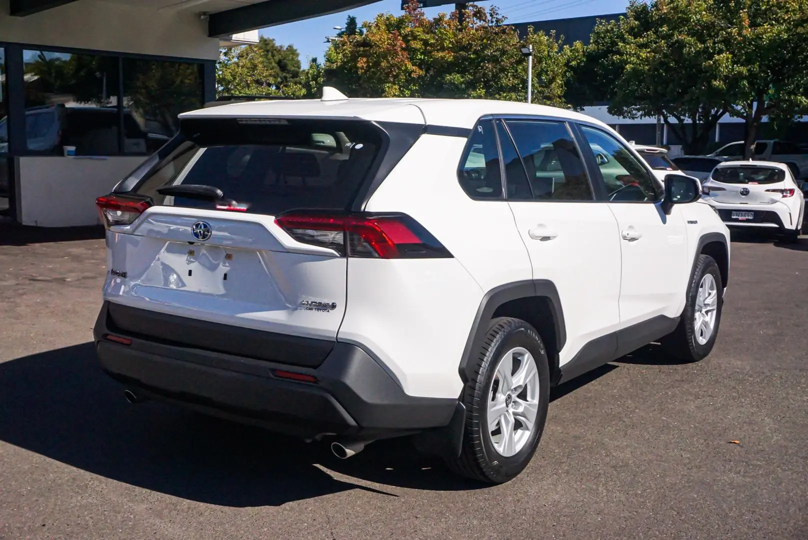 2020 Toyota Rav4 Gallery Image 3