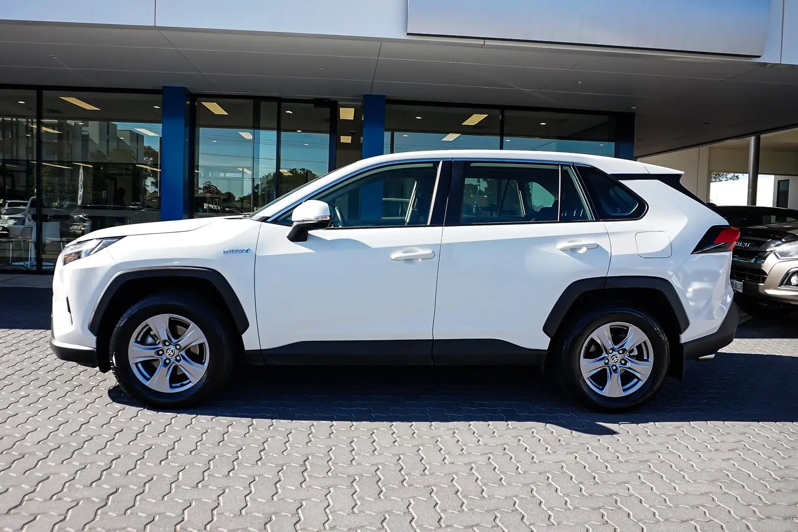 2024 Toyota RAV4 Gallery Image 4