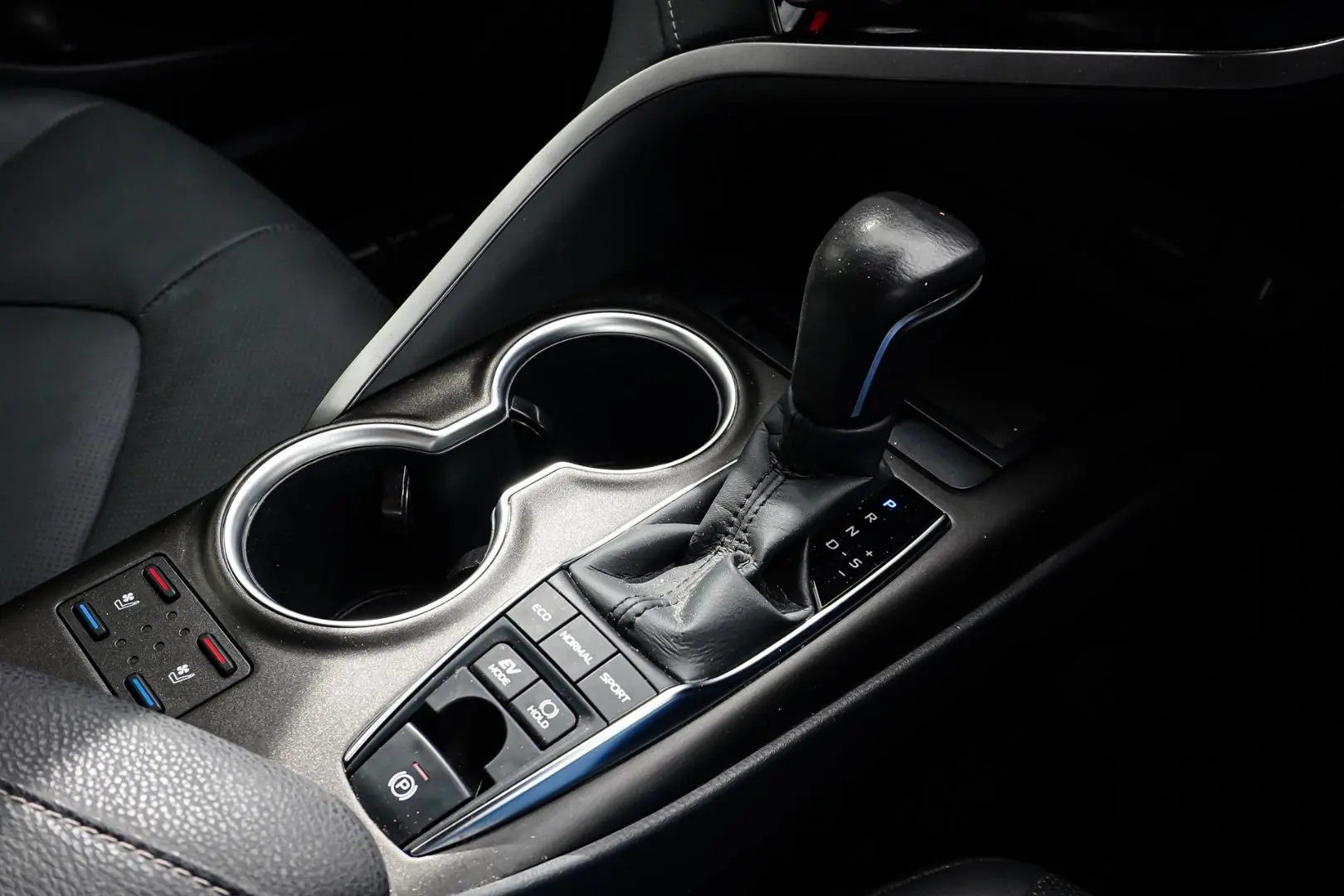 2024 Toyota Camry Gallery Image 18