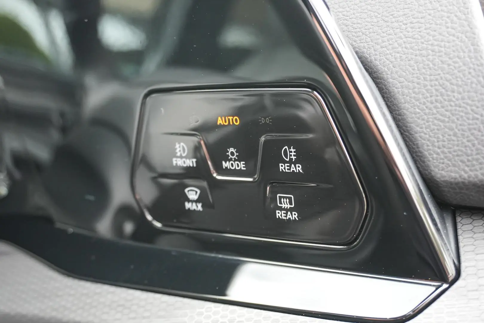 2022 Volkswagen Golf Gallery Image 27