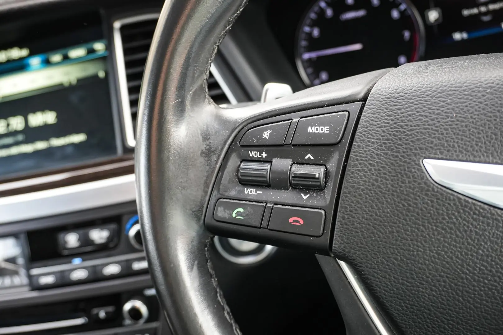 2014 Hyundai Genesis Gallery Image 19