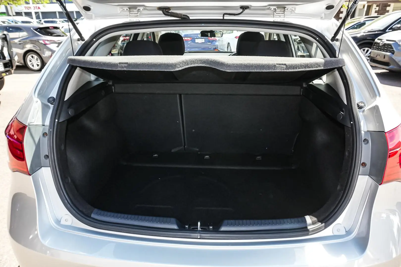 2010 Kia Cerato Gallery Image 10